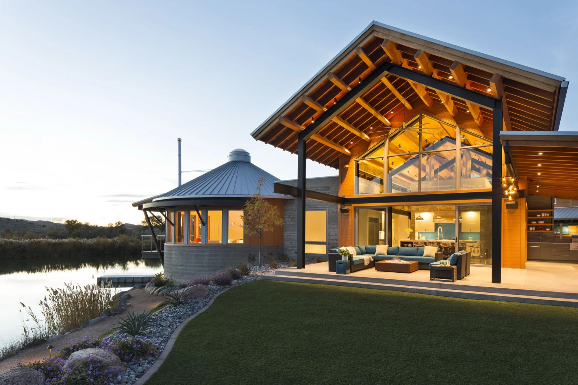 Desert Retreat property view